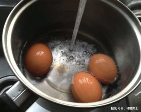 煮雞蛋冷水下鍋還是熱水